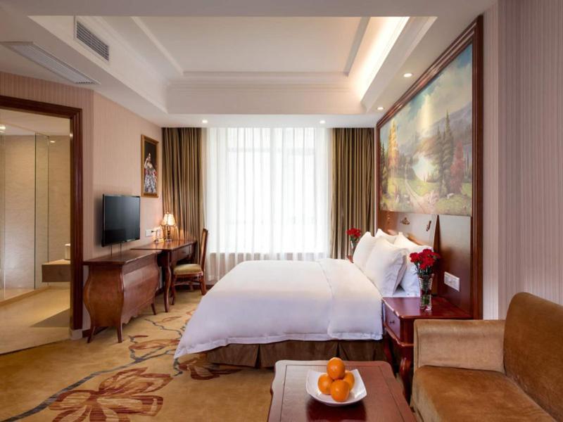 Vienna Hotel Puning South Huancheng Road High-Speed Train Station Exterior photo